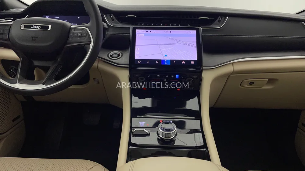 Jeep Grand Cherokee 2023 for Sale in Dubai Image-14