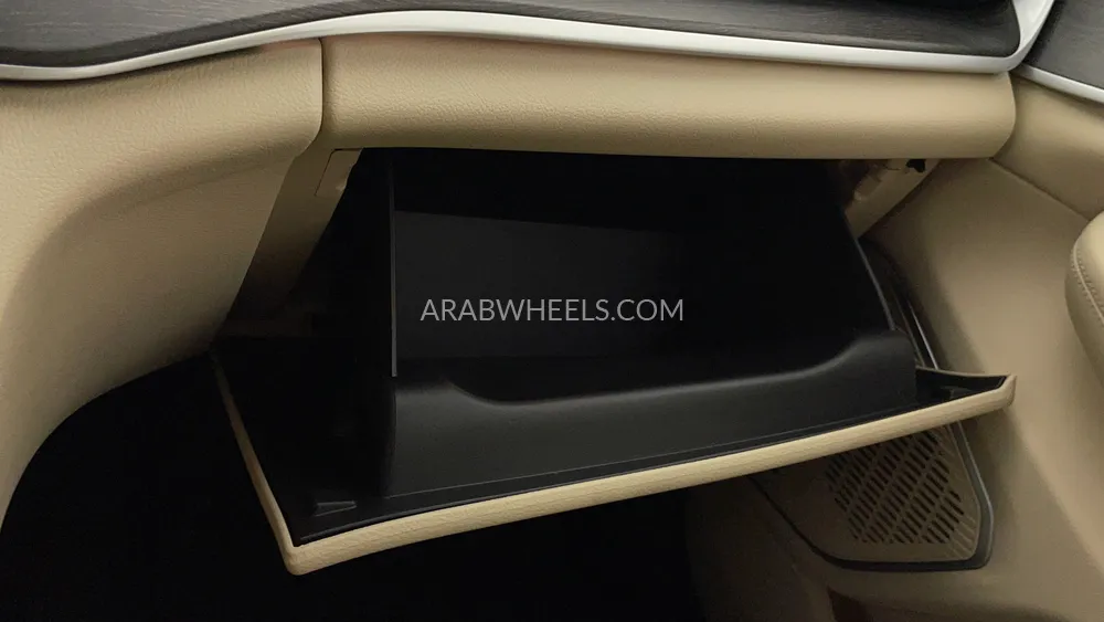 Jeep Grand Cherokee 2023 for Sale in Dubai Image-35