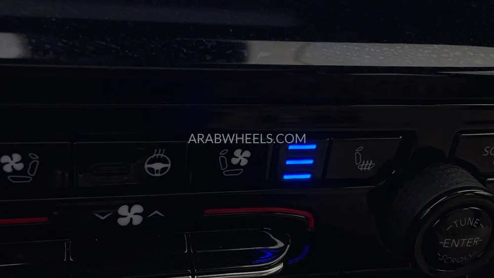 Jeep Grand Cherokee 2023 for Sale in Dubai Image-58