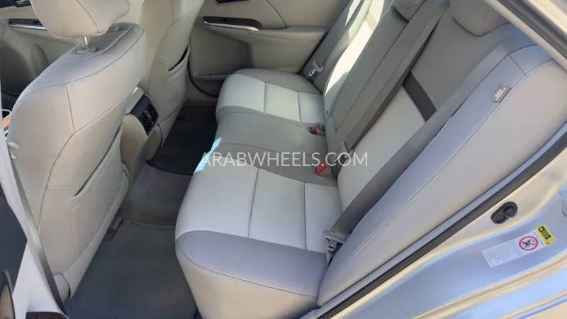 تويوتا كامري 2012 for Sale in أبو ظبي Image-7