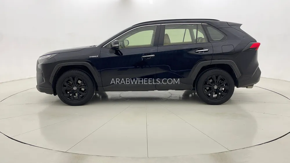 تويوتا راف 4 2023 for Sale in دبي Image-6