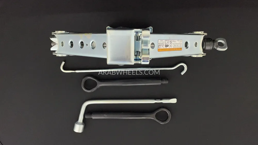 تويوتا راف 4 2023 for Sale in دبي Image-32