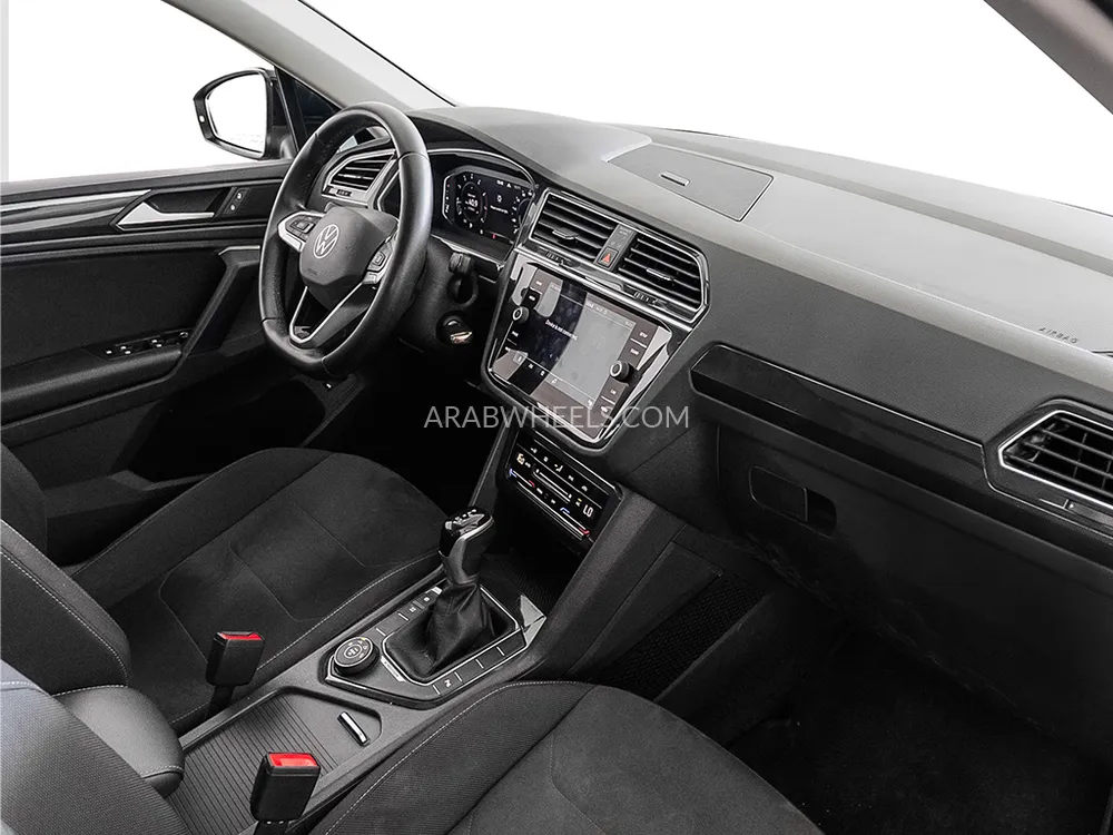 Volkswagen Tiguan 2021 for Sale in Dubai Image-11