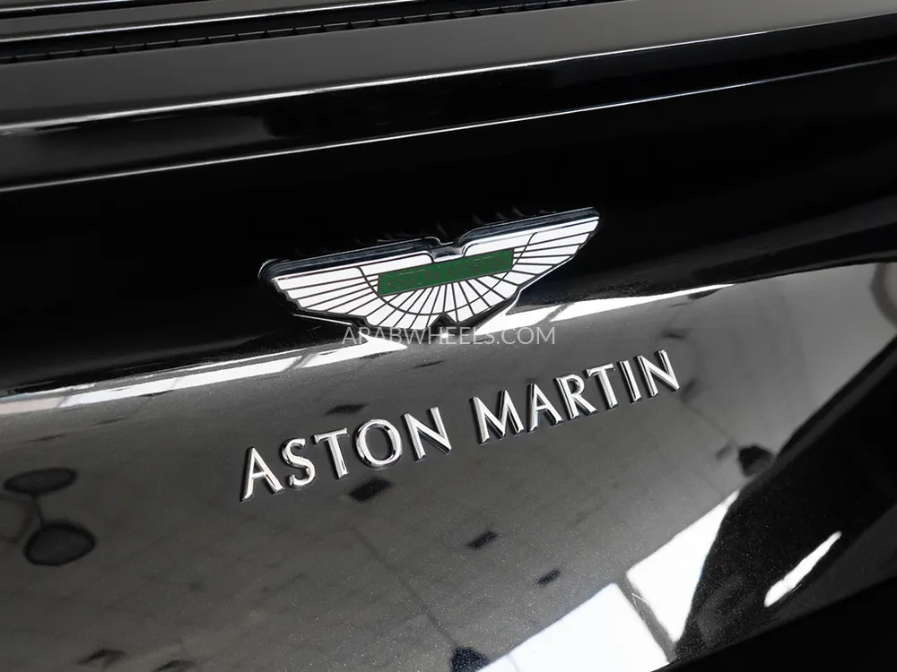 Aston Martin DB11 2018 for Sale in Dubai Image-14