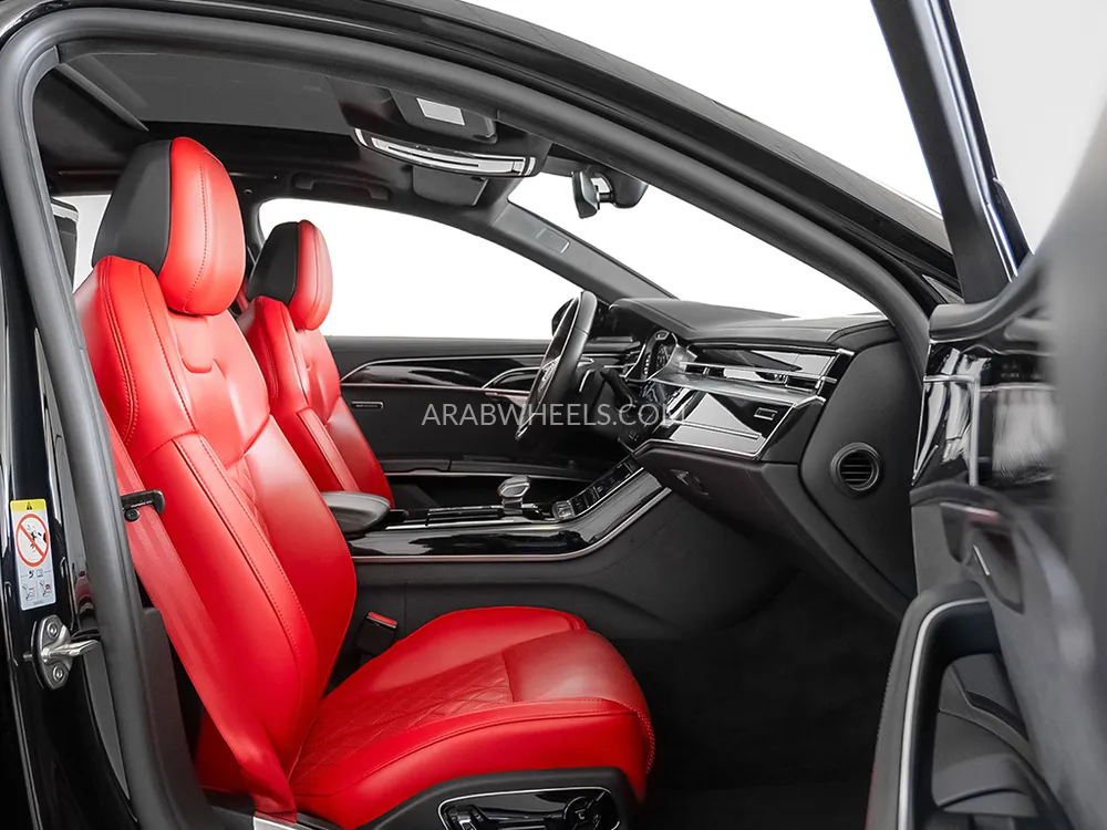 Audi S8 2022 for Sale in Dubai Image-8