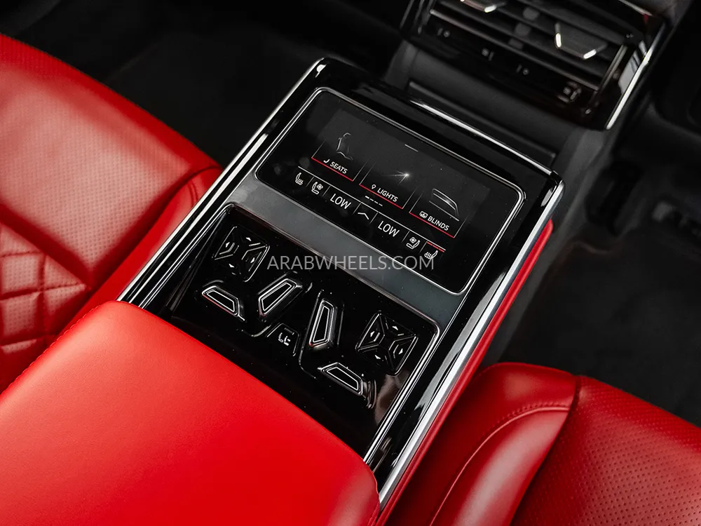 Audi S8 2022 for Sale in Dubai Image-16
