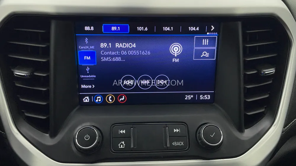 GMC Acadia 2020 for Sale in Dubai Image-15