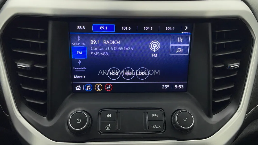 GMC Acadia 2020 for Sale in Dubai Image-32