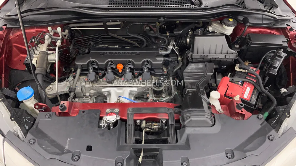 Honda HR-V 2019 for Sale in Dubai Image-9