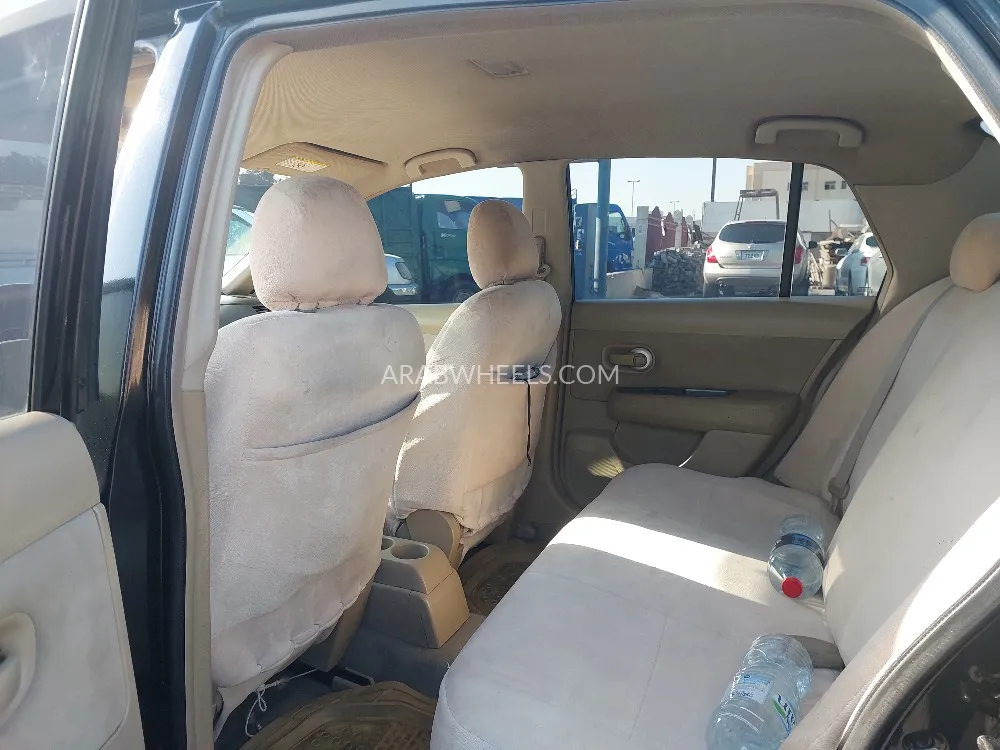 Nissan Tiida 2012 for Sale in Sharjah Image-9