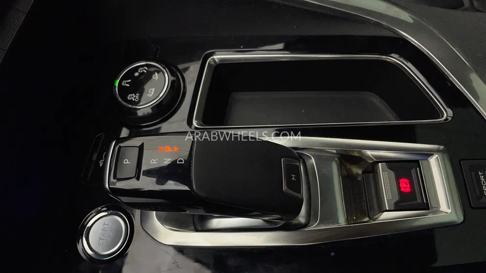 Peugeot 3008 2018 for Sale in Dubai Image-19