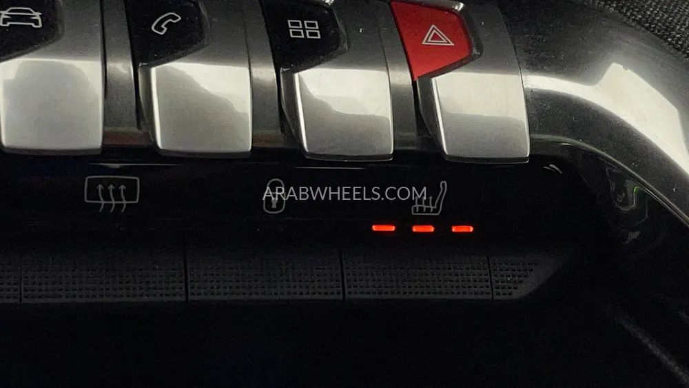 Peugeot 3008 2018 for Sale in Dubai Image-54