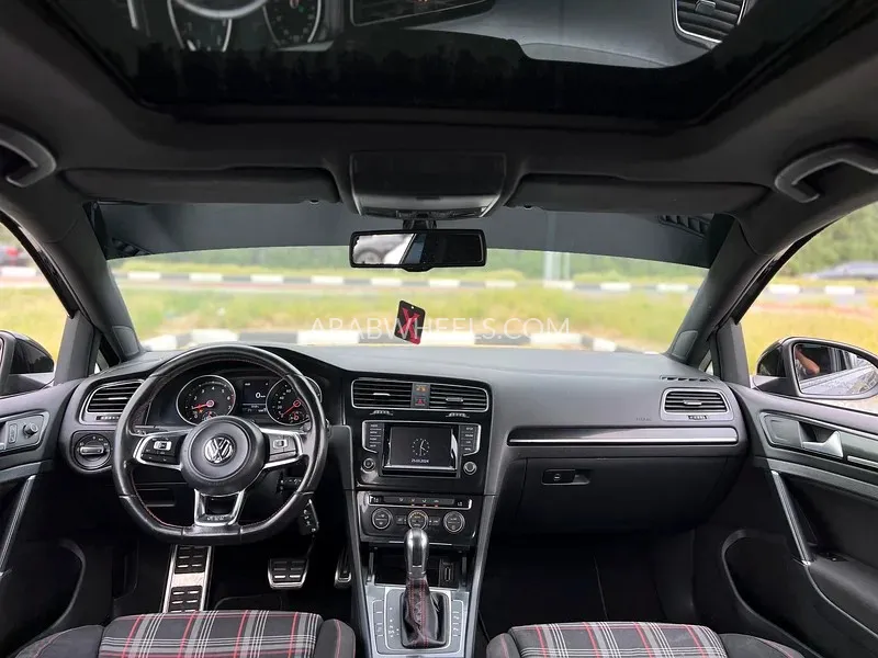 Volkswagen Golf GTI 2015 for Sale in Sharjah Image-2