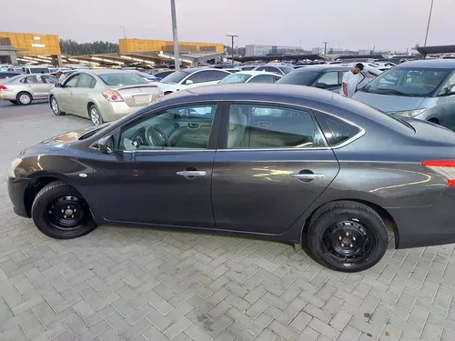 Nissan Sentra 1.6L SV 2014