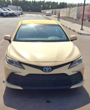 Toyota Camry 2.5L Hybrid XLE 2021