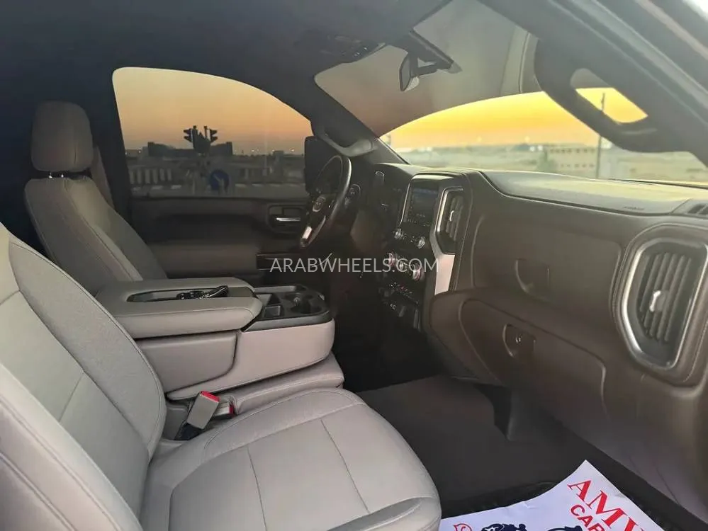 GMC Sierra 2021 for Sale in Sharjah Image-2