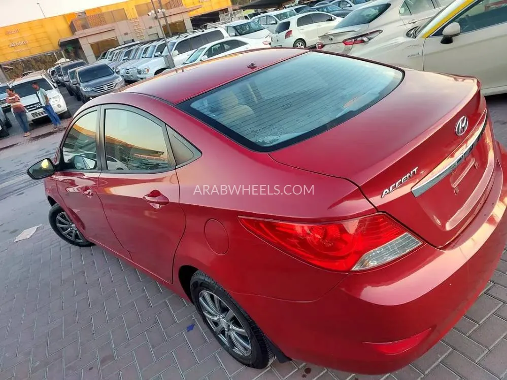 Hyundai Accent 2015 for Sale in Sharjah Image-15