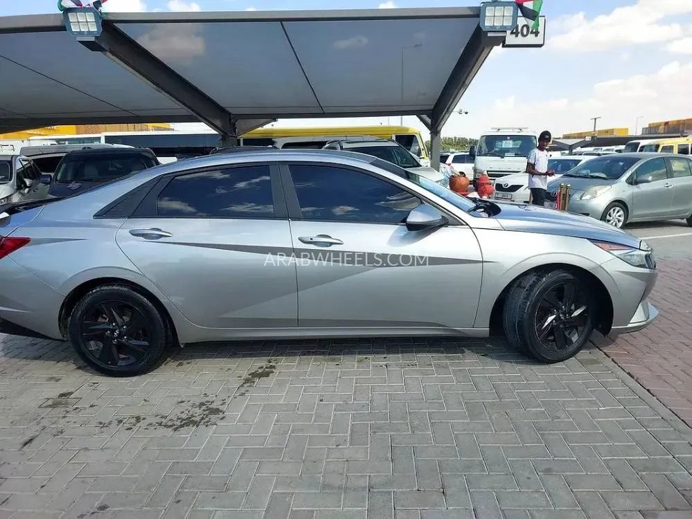 Hyundai Elantra 2021 for Sale in Sharjah Image-14