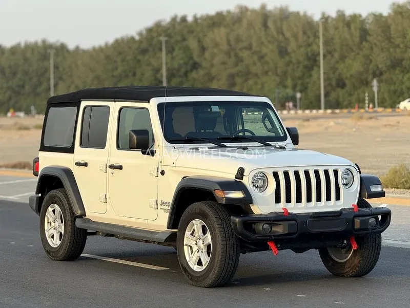 Jeep Wrangler 2019 for Sale in Sharjah Image-11