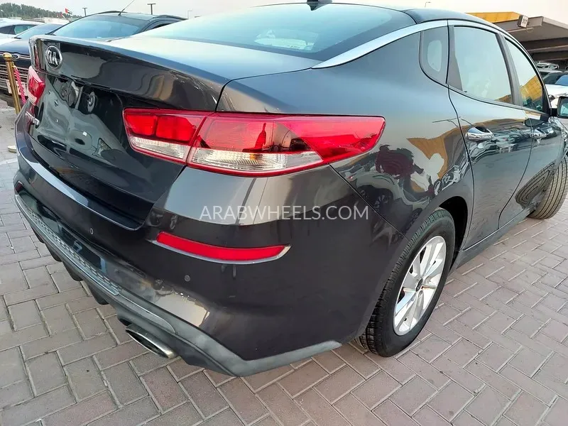 Kia Optima 2018 for Sale in Sharjah Image-10