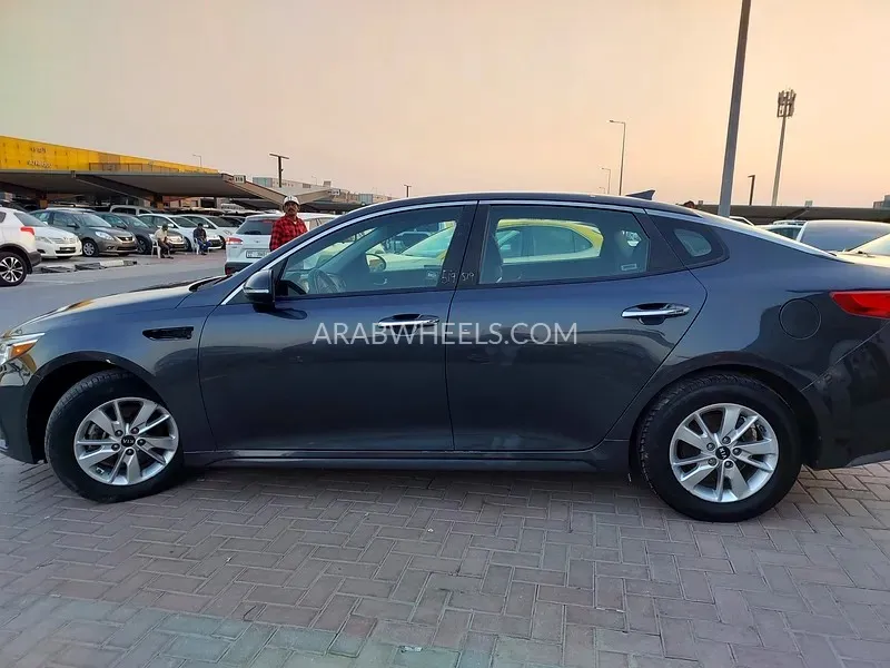 Kia Optima 2018 for Sale in Sharjah Image-12