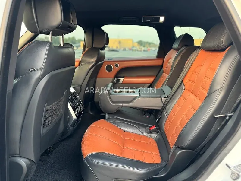 Land Rover Range Rover Sport 2014 for Sale in Sharjah Image-2