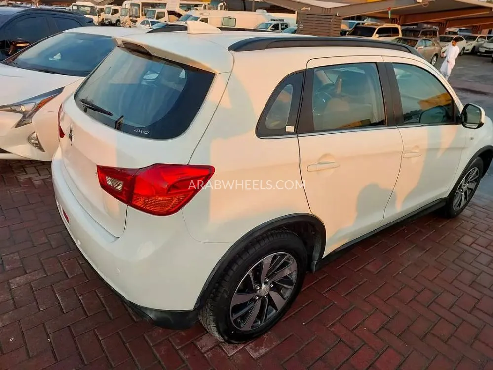 Mitsubishi ASX 2017 for Sale in Sharjah Image-17