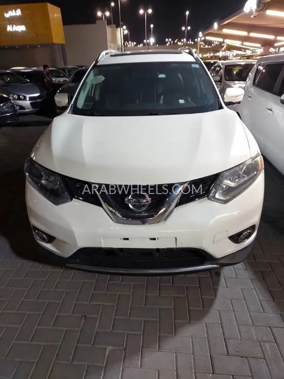 نيسان روج 2015 for Sale in الشارقة Image-8