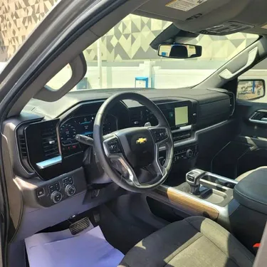 Chevrolet Silverado 2023