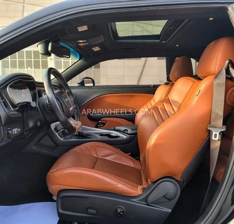 Dodge Challenger 2022 for Sale in Sharjah Image-10