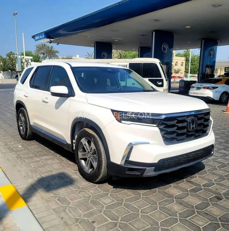 Honda Pilot 2023 for Sale in Sharjah Image-8