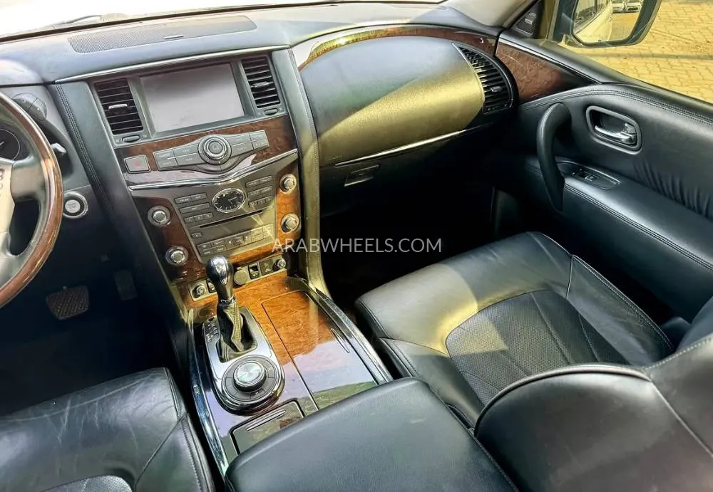 Infiniti QX56 2013 for Sale in Sharjah Image-14