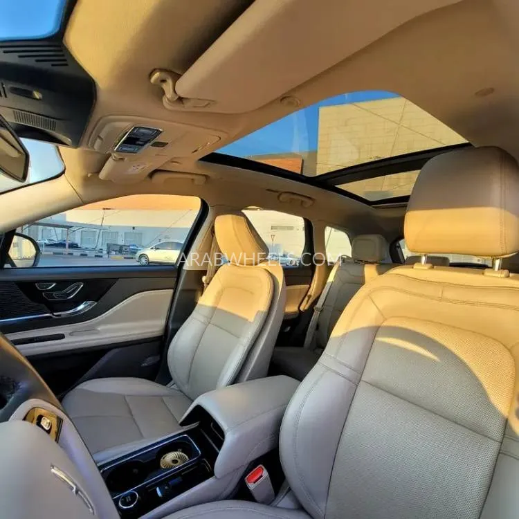 Lincoln Corsair 2022 for Sale in Sharjah Image-5