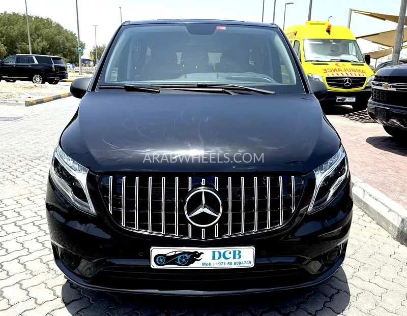 Mercedes Benz Vito 2017 for Sale in Sharjah Image-5