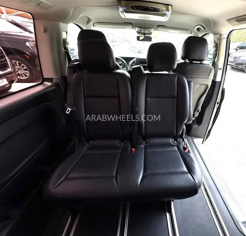 Mercedes Benz Vito 2017 for Sale in Sharjah Image-13