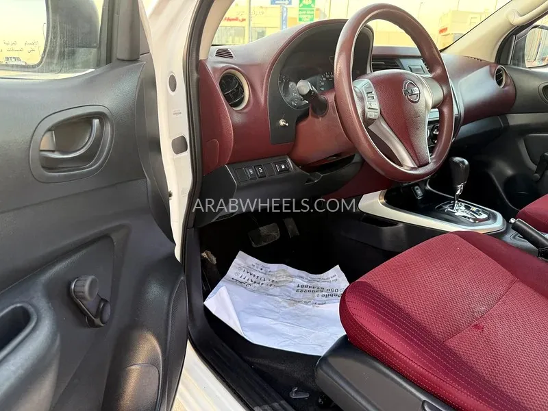Nissan Navara 2022 for Sale in Abu Dhabi Image-5