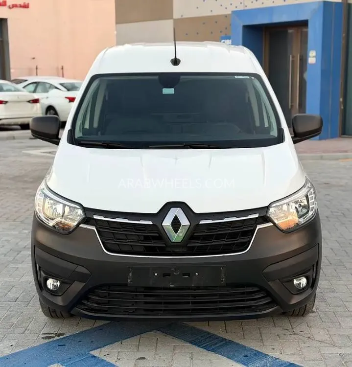 Renault Express Van 2024 for Sale in Abu Dhabi Image-10