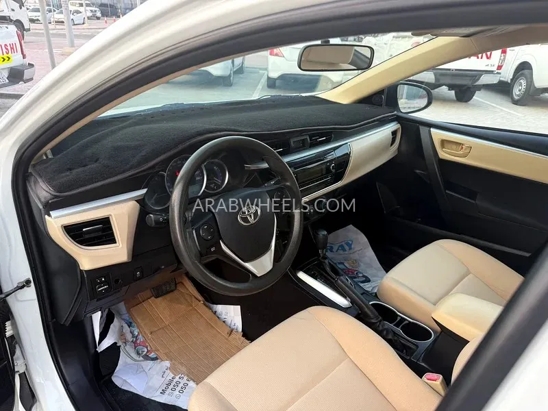 Toyota Corolla 2019 for Sale in Abu Dhabi Image-3