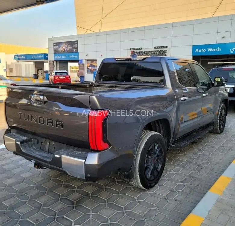 Toyota Tundra 2022 for Sale in Sharjah Image-8