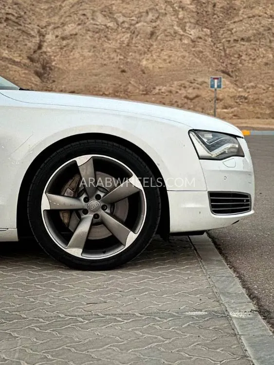 Audi A8 2014 for Sale in Abu Dhabi Image-11