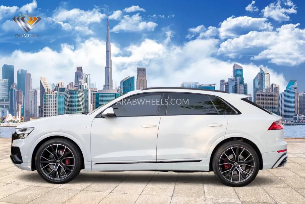 Audi Q8 2023 for Sale in Dubai Image-4