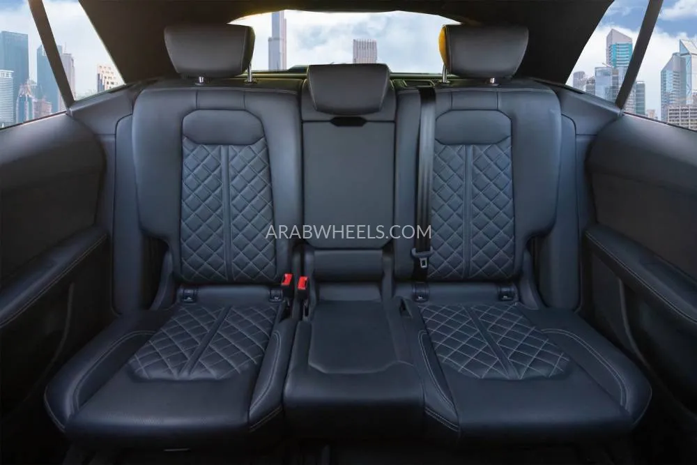 Audi Q8 2023 for Sale in Dubai Image-11