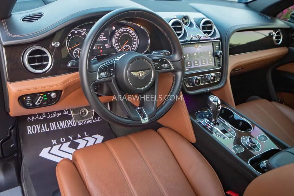بينتلي بينتايجا 2020 for Sale in دبي Image-6