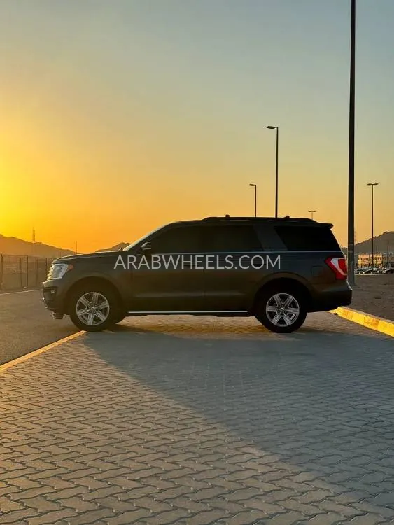 Ford Expedition 2018 for Sale in Abu Dhabi Image-16