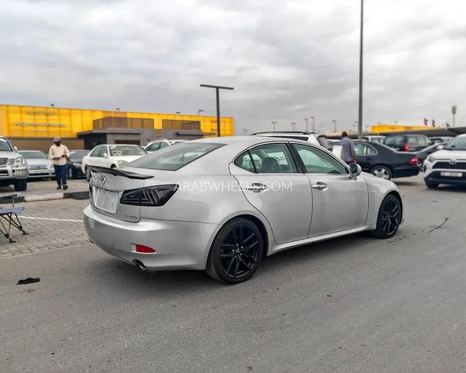 Lexus IS 2006 for Sale in Sharjah Image-8
