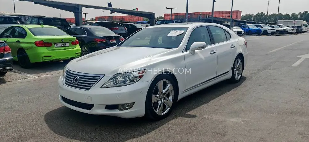 Lexus LS 2010 for Sale in Sharjah Image-15