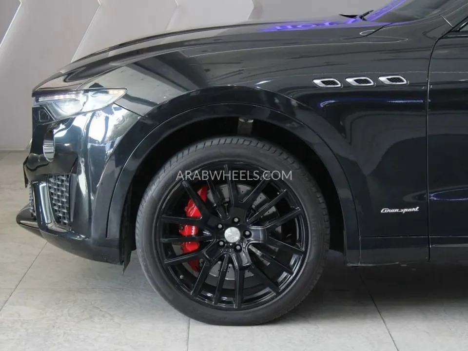 Maserati Levante 2019 for Sale in Dubai Image-4