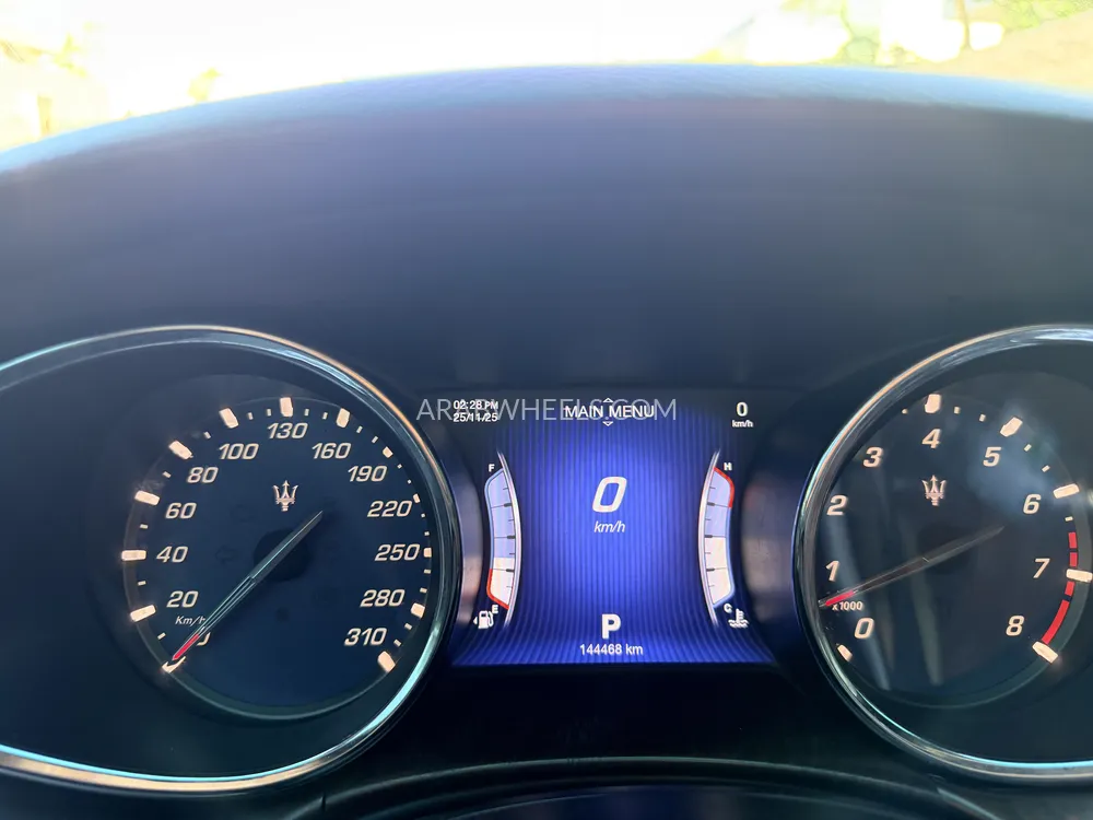 Maserati Quattroporte 2016 for Sale in Dubai Image-10