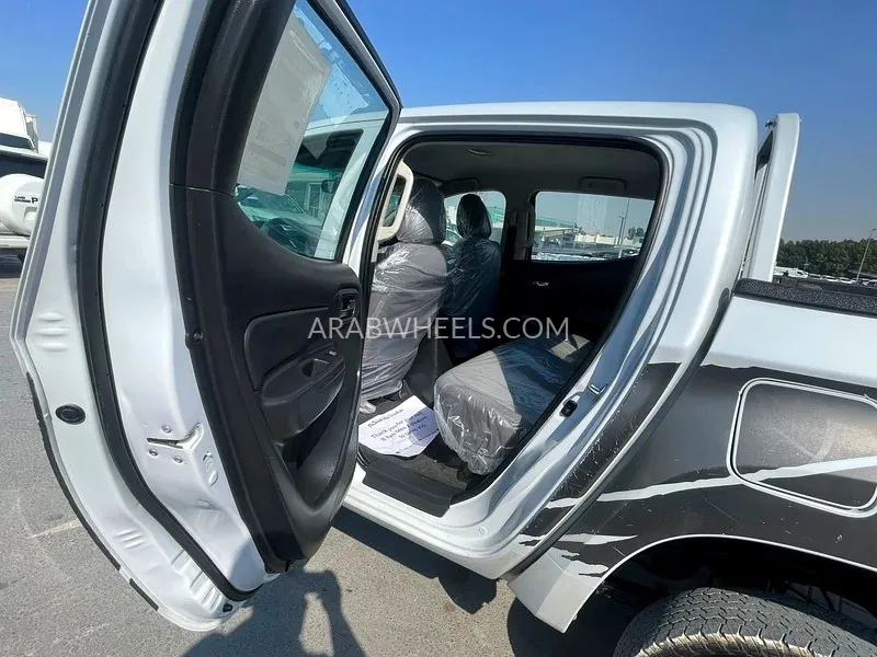 Mitsubishi L200 2019 for Sale in Sharjah Image-12
