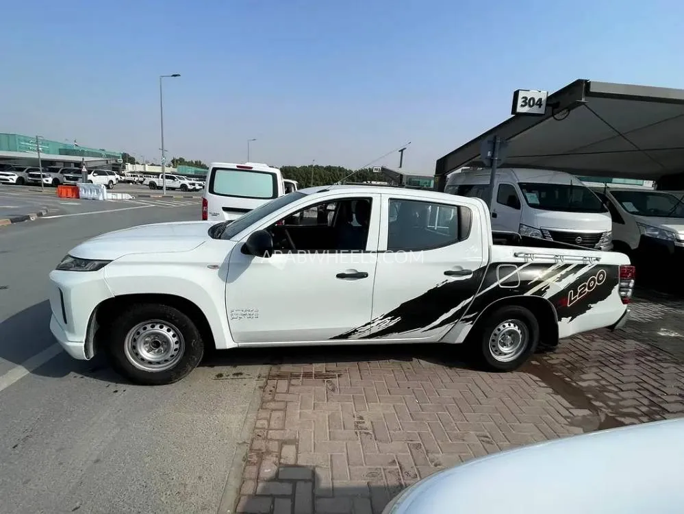 Mitsubishi L200 2021 for Sale in Sharjah Image-10